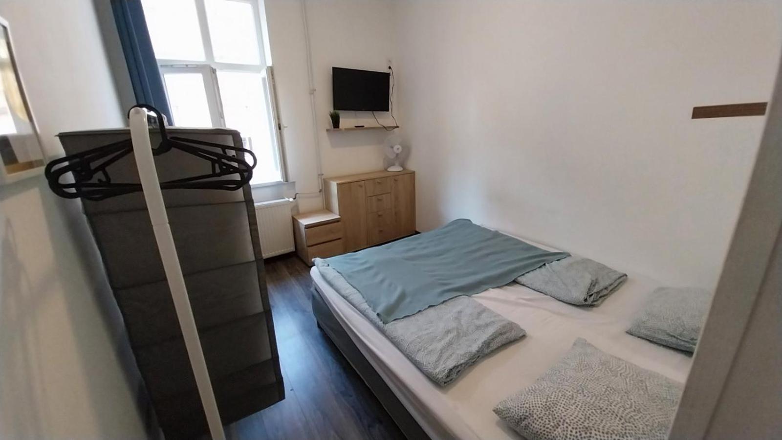 Aradi Rooms With Private Bathroom In The City Centre Budapest Extérieur photo