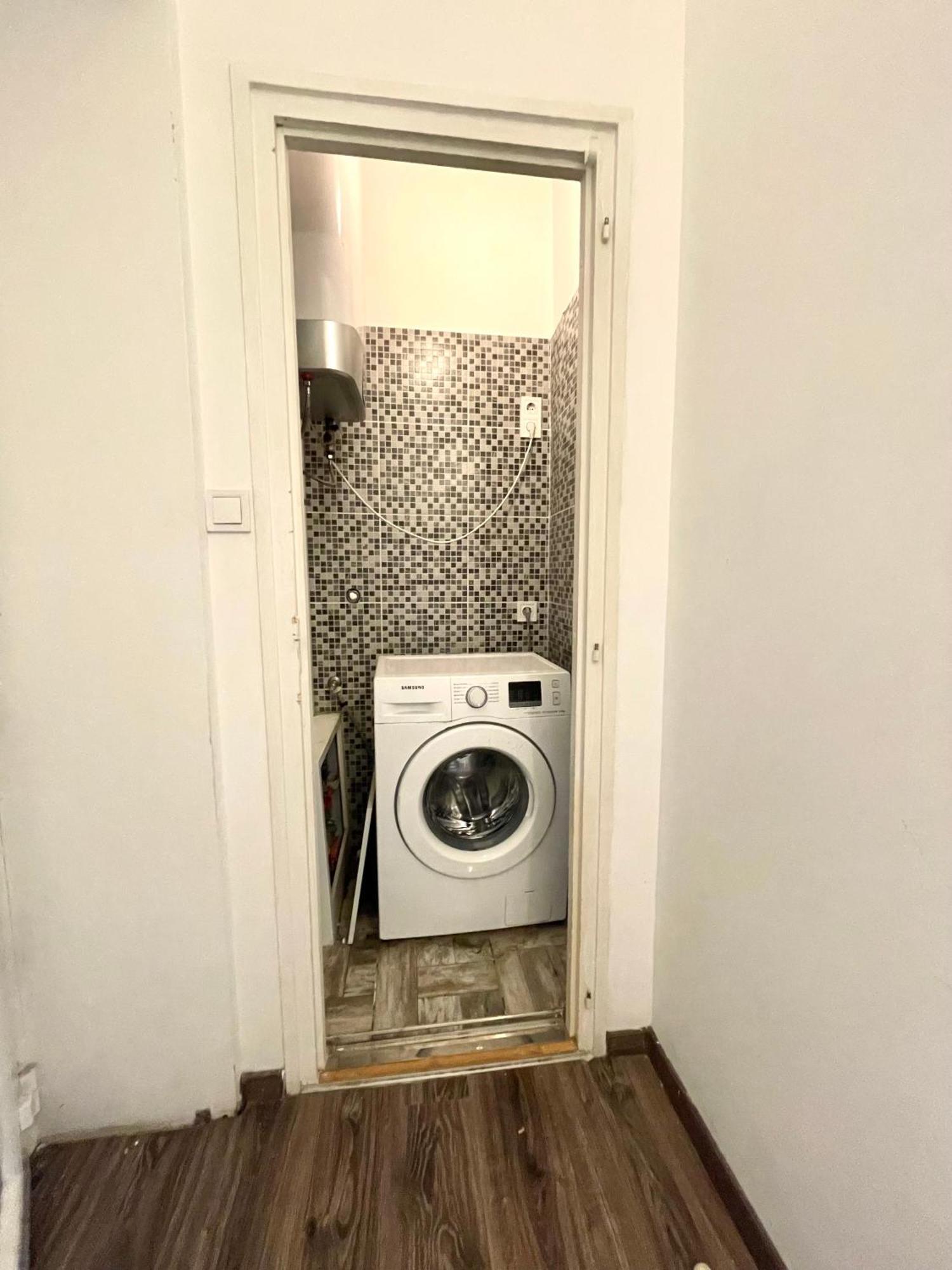 Aradi Rooms With Private Bathroom In The City Centre Budapest Extérieur photo