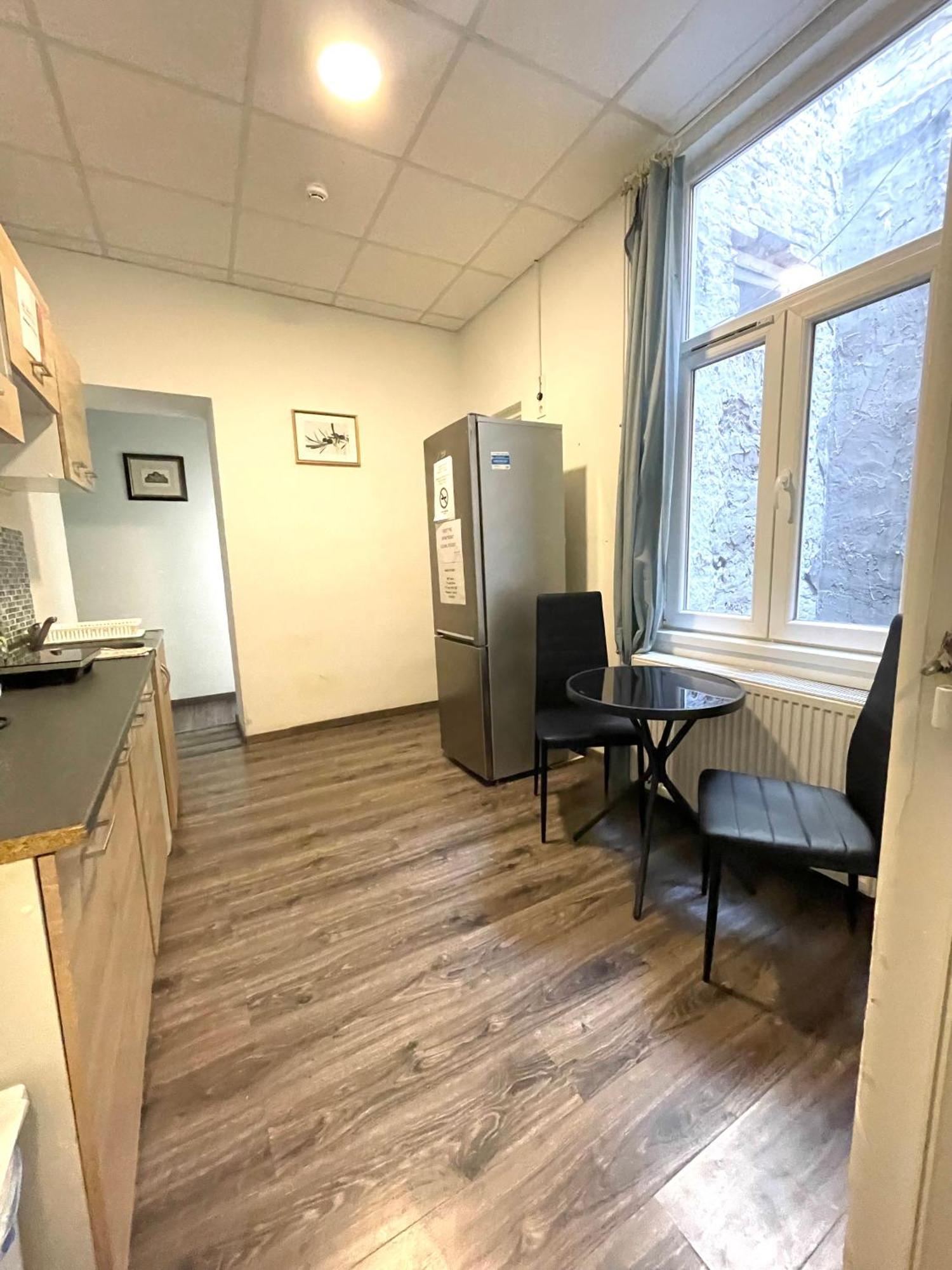 Aradi Rooms With Private Bathroom In The City Centre Budapest Extérieur photo